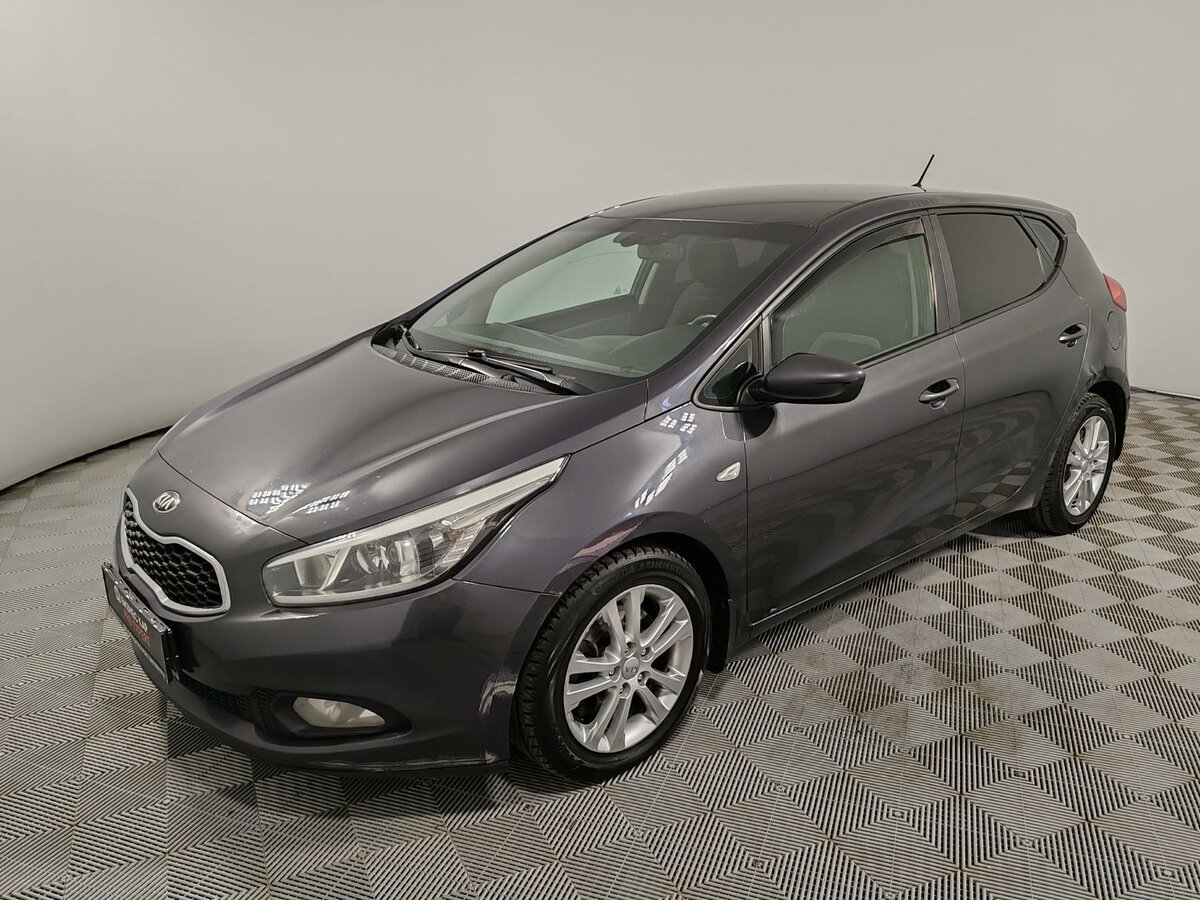 Kia Ceed II, 2014, 2014 с пробегом 250 170 км Kia Ceed II, 2014, 2014 с пробегом 250 170 км, цвет , цена - 585 000 руб., кузов -