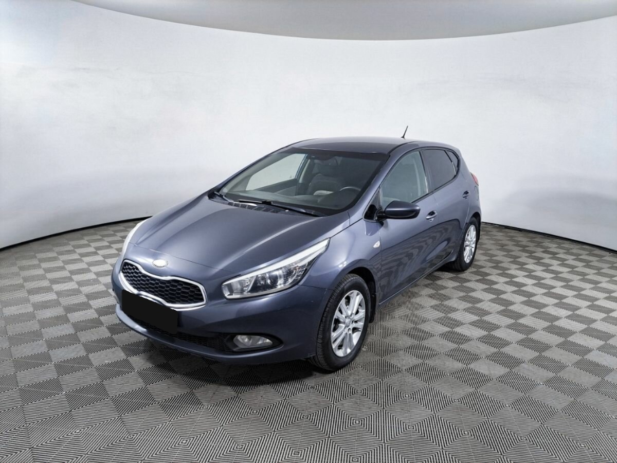 Kia Ceed II, 2013, 2013 с пробегом 186 140 км Kia Ceed II, 2013, 2013 с пробегом 186 140 км, цвет , цена - 611 000 руб., кузов -