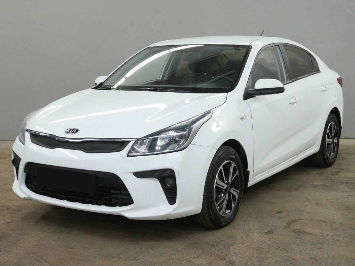 Kia Rio IV, 2019, 2019 с пробегом 116 800 км Kia Rio IV, 2019, 2019 с пробегом 116 800 км, цвет , цена - 1 090 000 руб., кузов -