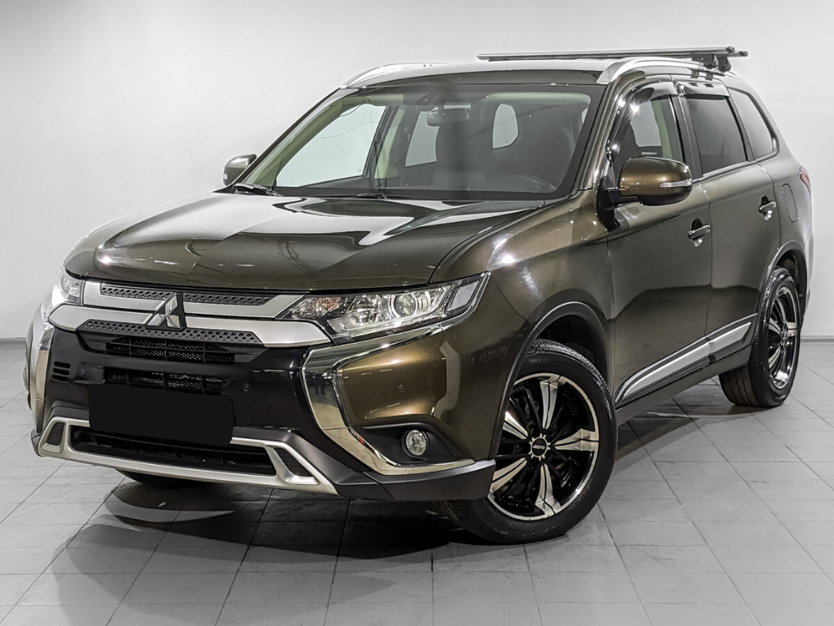 Mitsubishi Outlander III Рестайлинг 3, 2020, 2020 с пробегом 67 645 км, цвет , цена - 2 195 000 руб., кузов - 