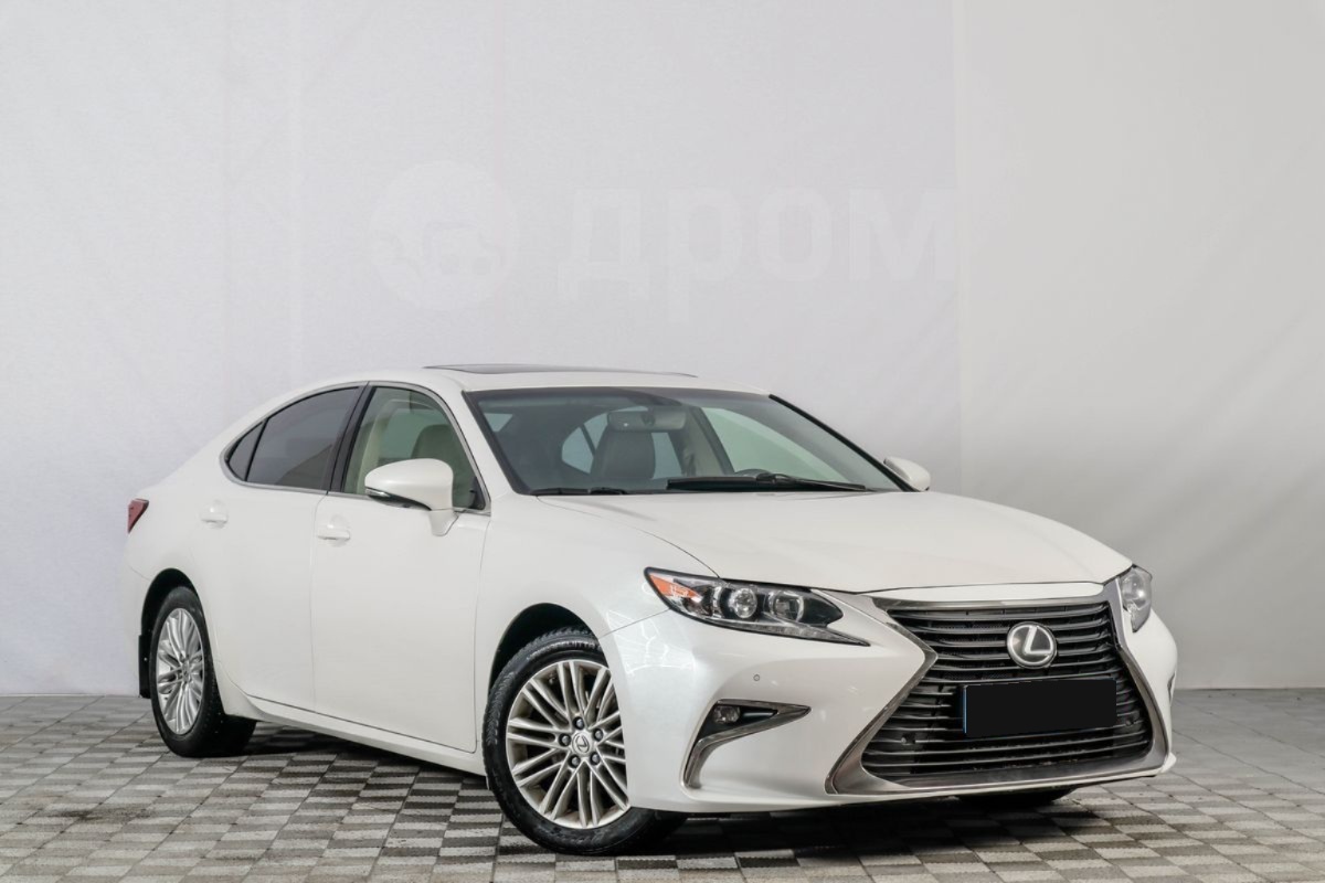 Lexus ES250, 6 поколение, рестайлинг, 2017 с пробегом 122 000 км Lexus ES250, 6 поколение, рестайлинг, 2017 с пробегом 122 000 км, цвет белый, цена - 1 266 672 руб., кузов -