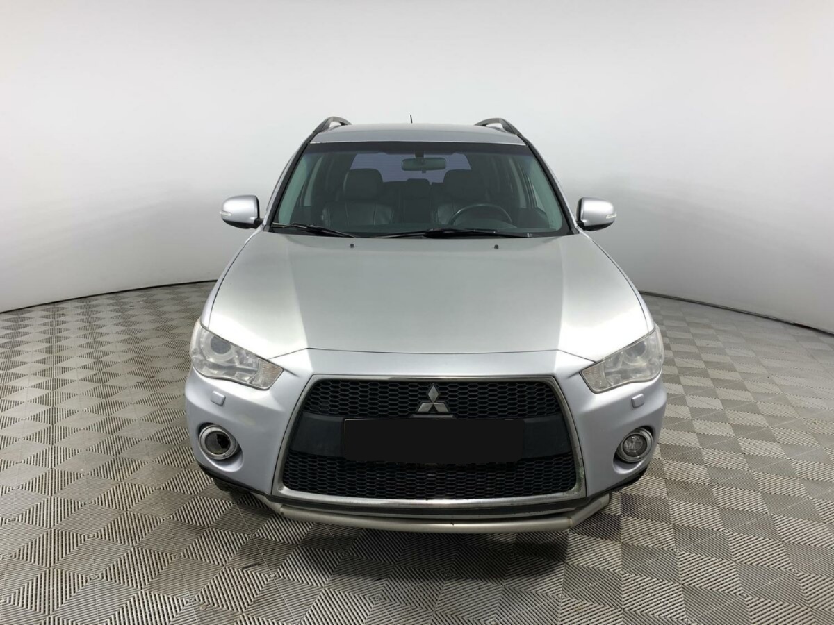 Mitsubishi Outlander II Рестайлинг, 2012, 2012 с пробегом 240 001 км Mitsubishi Outlander II Рестайлинг, 2012, 2012 с пробегом 240 001 км, цвет , цена - 617 500 руб., кузов -