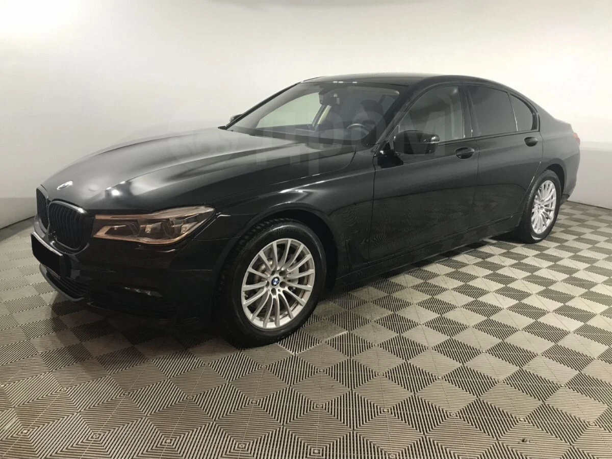 BMW 7-Series, 6 поколение, 2017 с пробегом 47 001 км BMW 7-Series, 6 поколение, 2017 с пробегом 47 001 км, цвет черный, цена - 3 007 203 руб., кузов -