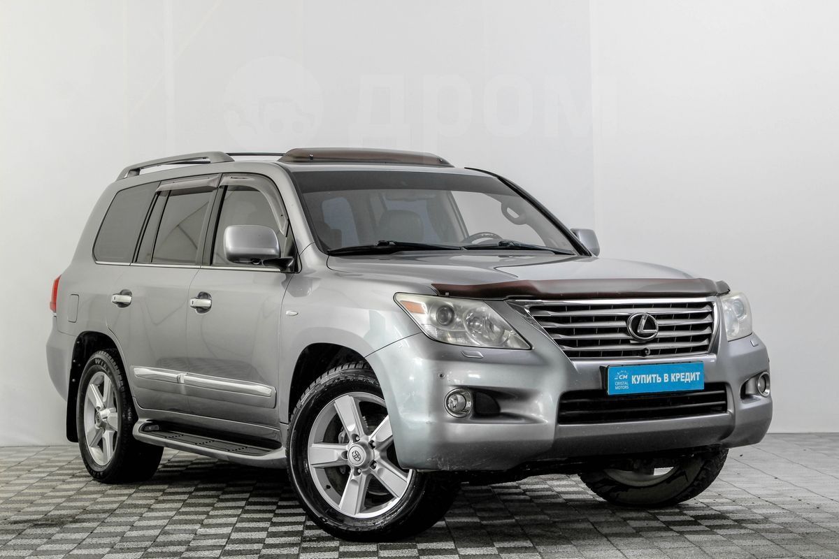 Lexus LX570, 3 поколение