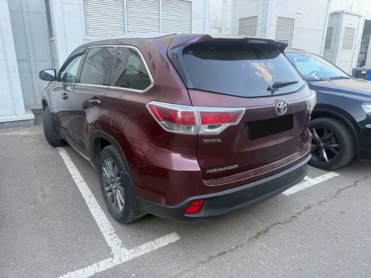 Toyota Highlander III (U50), 2014, 2014 с пробегом 312 081 км Toyota Highlander III (U50), 2014, 2014 с пробегом 312 081 км, цвет , цена - 1 543 750 руб., кузов -