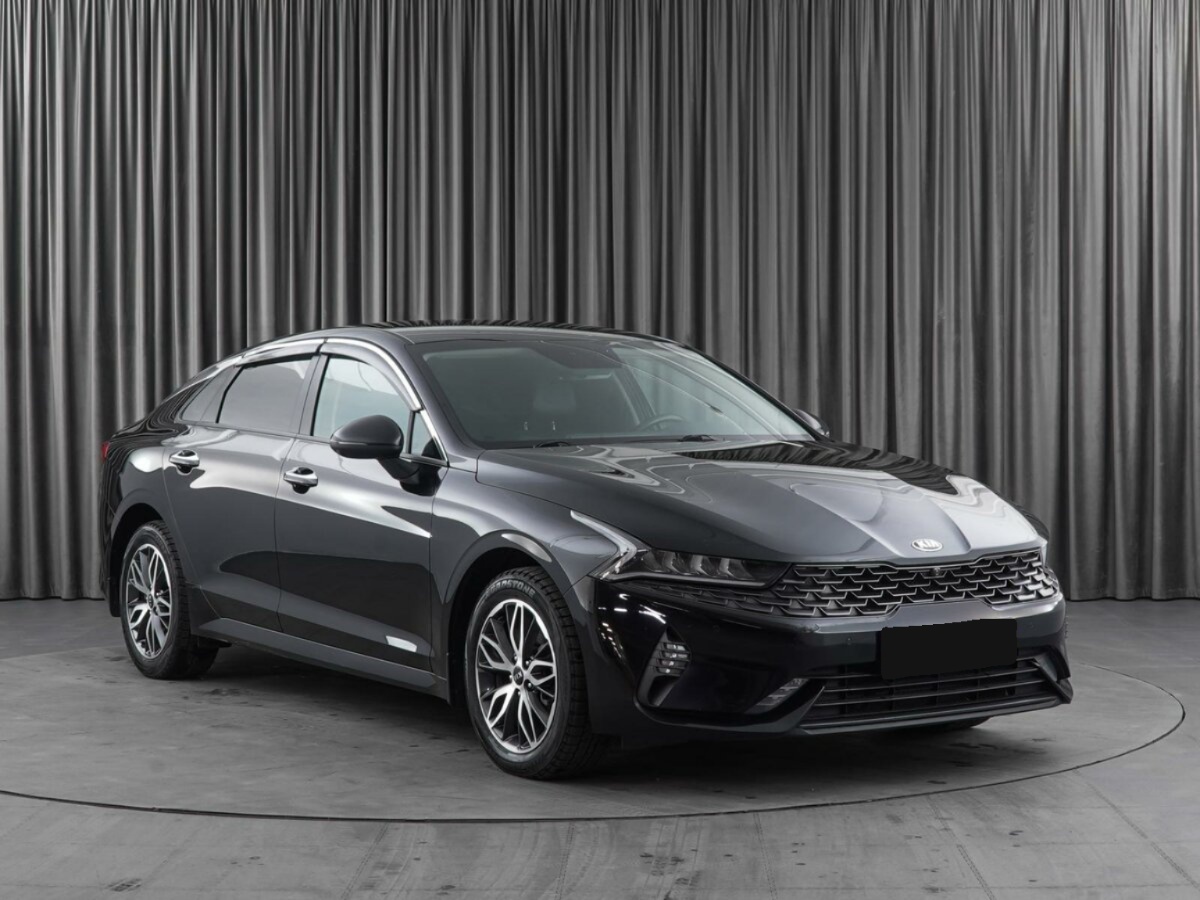 Kia K5 III, 2021, 2021 с пробегом 105 679 км Kia K5 III, 2021, 2021 с пробегом 105 679 км, цвет , цена - 1 755 000 руб., кузов -