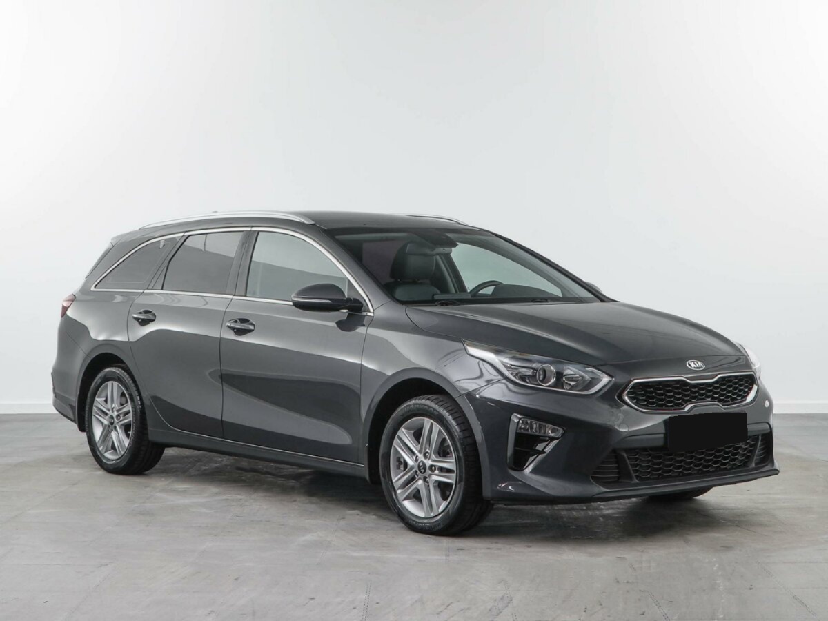 Kia Ceed III, 2019, 2019 с пробегом 50 077 км Kia Ceed III, 2019, 2019 с пробегом 50 077 км, цвет , цена - 1 217 089 руб., кузов -